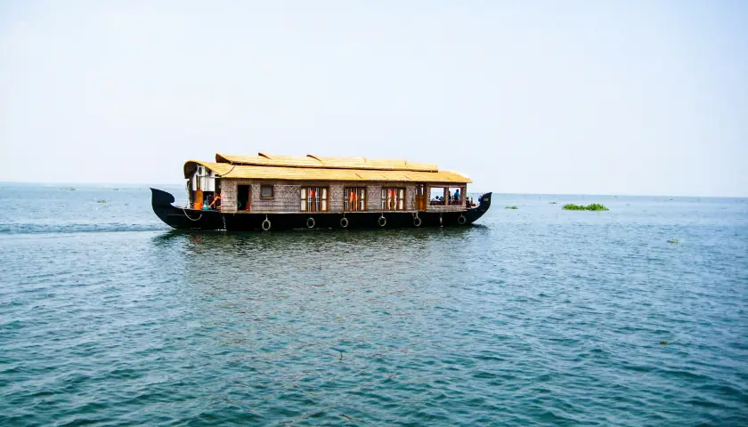 kerala-backwaters-tour
